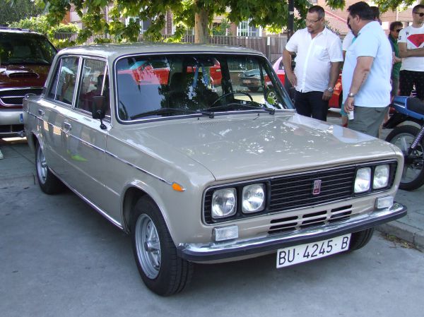 Seat 1430
Palabras clave: coche,automovil,clásico