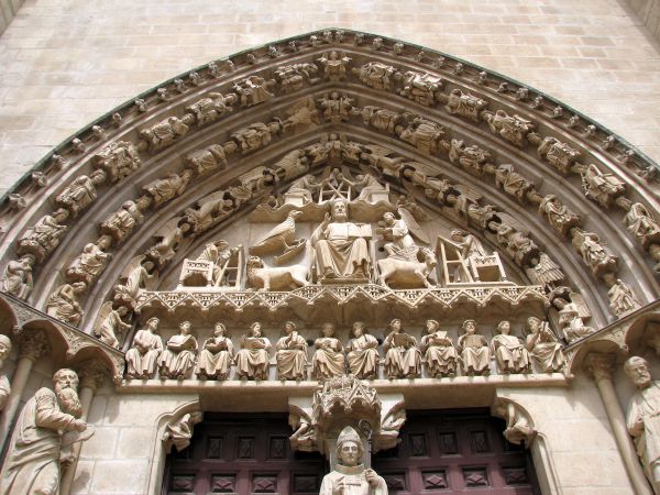 Catedral Burgos 7556
Catedral de Burgos. Tímpano de la Puerta del Sarmental.
Palabras clave: catedral,burgos,puerta,timpano,sarmental,gotico