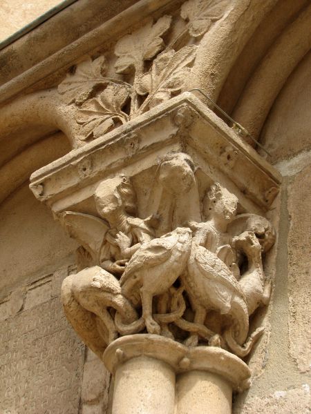 Catedral Burgos 7562
Catedral de Santa María de Burgos. Detalle capitel.
Palabras clave: catedral,burgos,gotico,capitel
