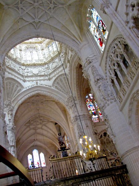 Catedral de Burgos 7578
Catedral de Burgos. Cúpula del crucero.
Palabras clave: catedral,burgos,boveda,crucelo,gotico,cupula