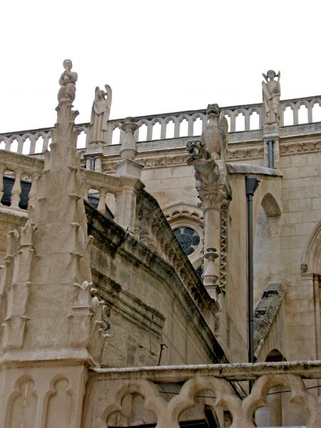 Burgos 7597
Catedral de Burgos. Detalle gárgolas y pináculos.
Palabras clave: catedral,Burgos,gargola,pinaculo,gotico