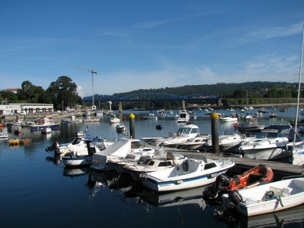 Puerto de Pontedeume (A Coruña). Rias Altas.
Palabras clave: Puerto. Pontedeume (A Coruña). Rias Altas.