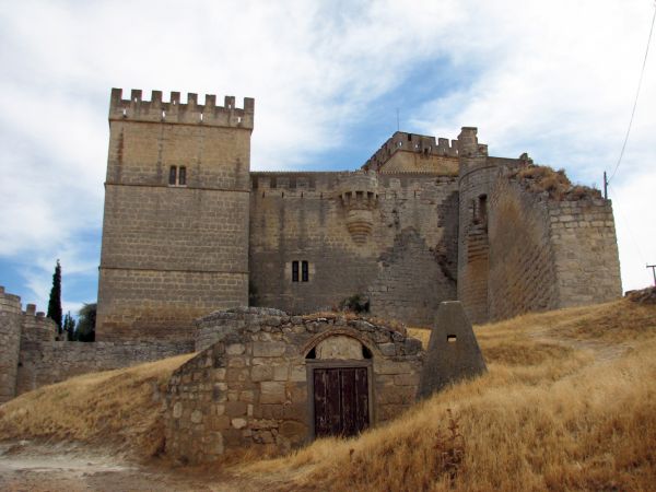 Castillo de Ampudia. Ampudia (Palencia).
Palabras clave: Castillo. Ampudia (Palencia).