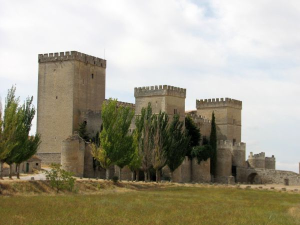 Castillo de Ampudia. Ampudia (Palencia).
Palabras clave: Castillo de Ampudia. Ampudia (Palencia).