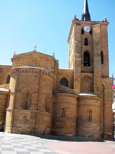 Iglesia de Santa María de Azogue. Benavente (Zamora).
Palabras clave: iglesia santa maria benavente zamora