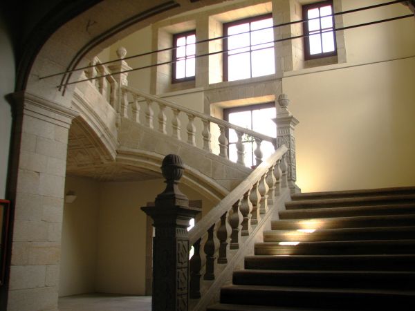 Colegio Nuestra Señora de la Antigua. Monforte de Lemos (Lugo).
Palabras clave: escalera Colegio Nuestra Señora de la Antigua. Monforte de Lemos (Lugo).