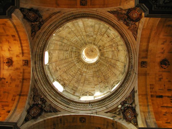 Colegio Nuestra Señora de la Antigua. Monforte de Lemos (Lugo).
Palabras clave: cúpula Colegio Nuestra Señora de la Antigua. Monforte de Lemos (Lugo).