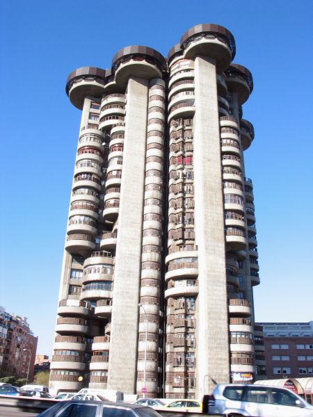 Edificio Torres Blancas. Madrid.
Palabras clave: Edificio Torres Blancas. Madrid. Saez de Oiza