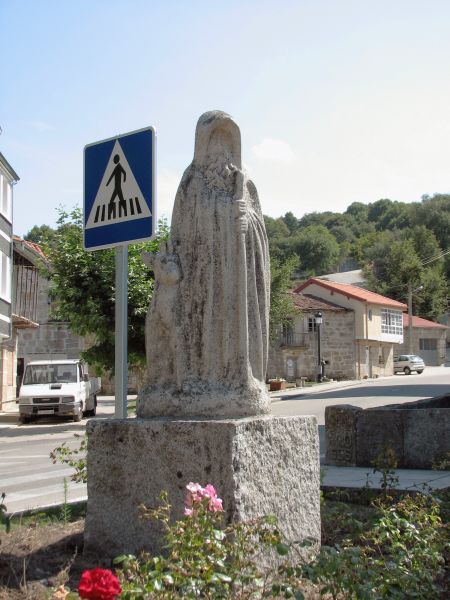 Monasterio de Santa María de Montederramo (Orense). Monumento al peregrino.
