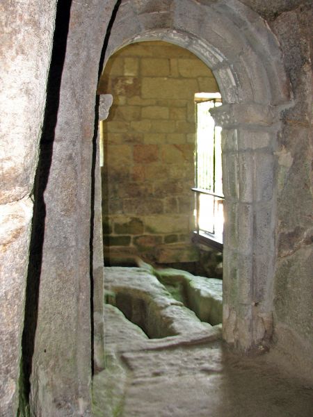 Monasterio de San Pedro de Rocas, Esgos (Lugo). Tumbas antropomorfas.
Palabras clave: tumbas antropomorfasMonasterio de San Pedro de Rocas, Esgos (Lugo). ribeira sacra