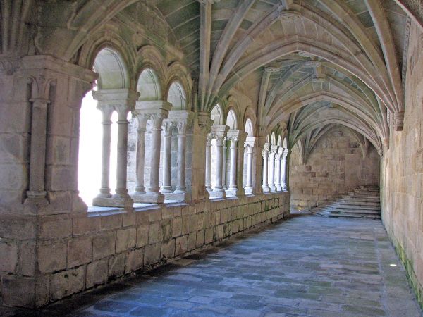 Monasterio de Santo Estevo de Ribas de Sil, Nogueira de Ramuín (Orense).  Claustro.
Palabras clave: Monasterio de Santo Estevo de Ribas de Sil, Nogueira de Ramuín (Orense). ribeira sacra galicia claustro