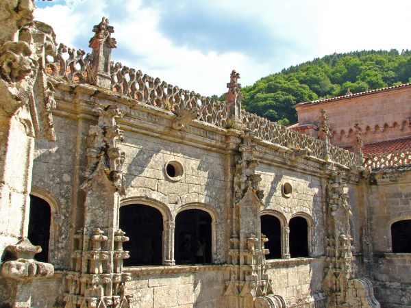 Monasterio de Santo Estevo de Ribas de Sil, Nogueira de Ramuín (Orense).  Detalle claustro.
Palabras clave: Monasterio de Santo Estevo de Ribas de Sil, Nogueira de Ramuín (Orense).  Claustro. ribeira sacra