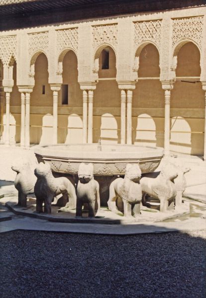 fuente de los leones
Patio de los Leones. Alhambra de Granada.
