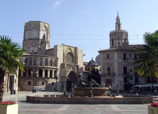 Plaza de la virgen: Miguelete y catedral
Palabras clave: Valencia,Miguelete,Miqelet,plaza,catedral