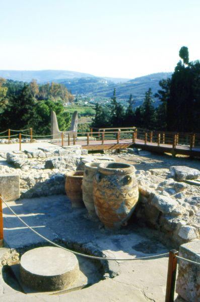 Ruinas del Palacio de Knossos, en la isla de Creta (Grecia)
Palabras clave: Ruinas del Palacio de Knossos, en la isla de Creta (Grecia) vasijas toneles