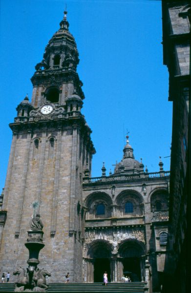 Catedral de Santiago de Compostela (A Coruña). Fachada de Platerías.
Palabras clave: Catedral de Santiago de Compostela (A Coruña). Fachada de Platerías.
