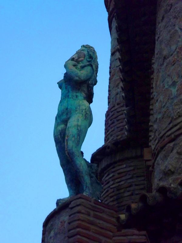 Escultura
Palabras clave: Benalmádena,Andalucía,castillo de Colomares