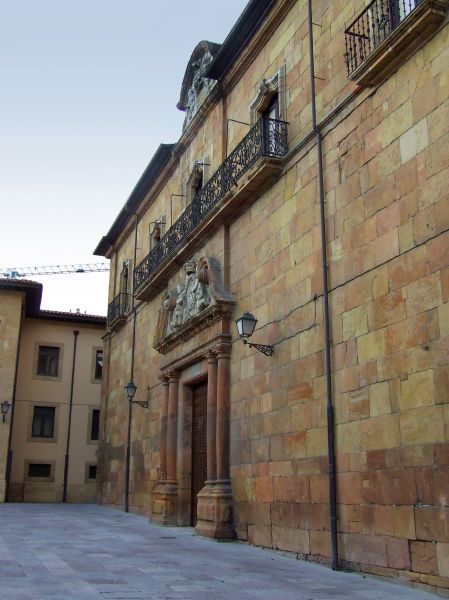 Oviedo
Oviedo.
Palabras clave: antiguo, histórico, Asturias, Oviedo
