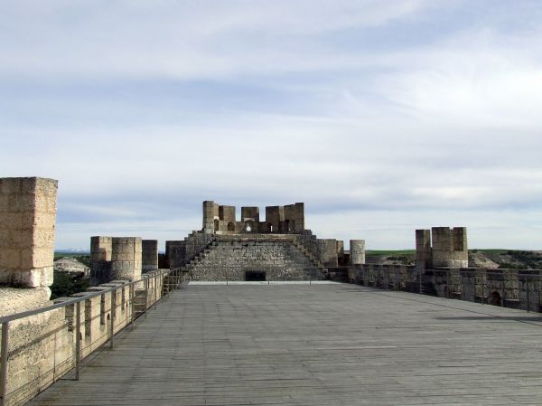 Castillo de Don Juan Manuel
Almenas
Palabras clave: Peñafiel,Valladolid