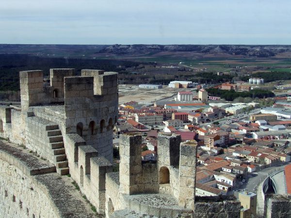 Castillo de Don Juan Manuel
almenas
Palabras clave: Peñafiel,Valladolid
