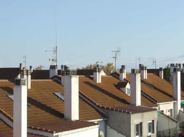 chimeneas en tejados
Palabras clave: chimenea,tejado