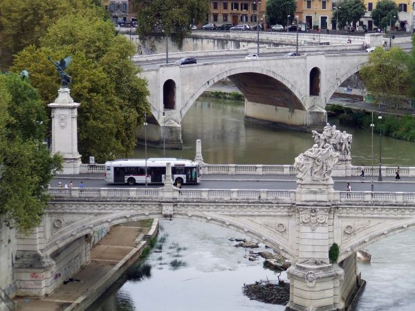 Puentes sobre el Tiber
Puente de Umberto I
Palabras clave: roma,italia,europa