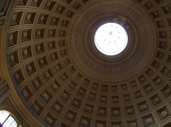 Cúpula inspirada en en panteón de Agripa
Museos Vaticanos
Palabras clave: roma,Italia,Europa,vaticano