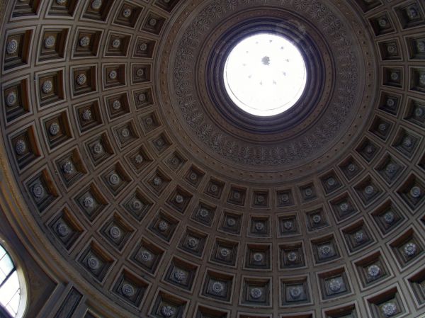 Cúpula inspirada en en panteón de Agripa
Museos Vaticanos
Palabras clave: roma,Italia,Europa,vaticano