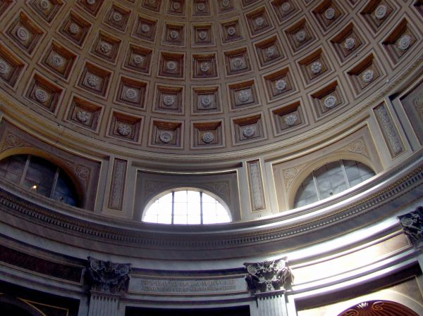 Cúpula inspirada en en panteón de Agripa
Museos Vaticanos
Palabras clave: roma,Italia,Europa,vaticano